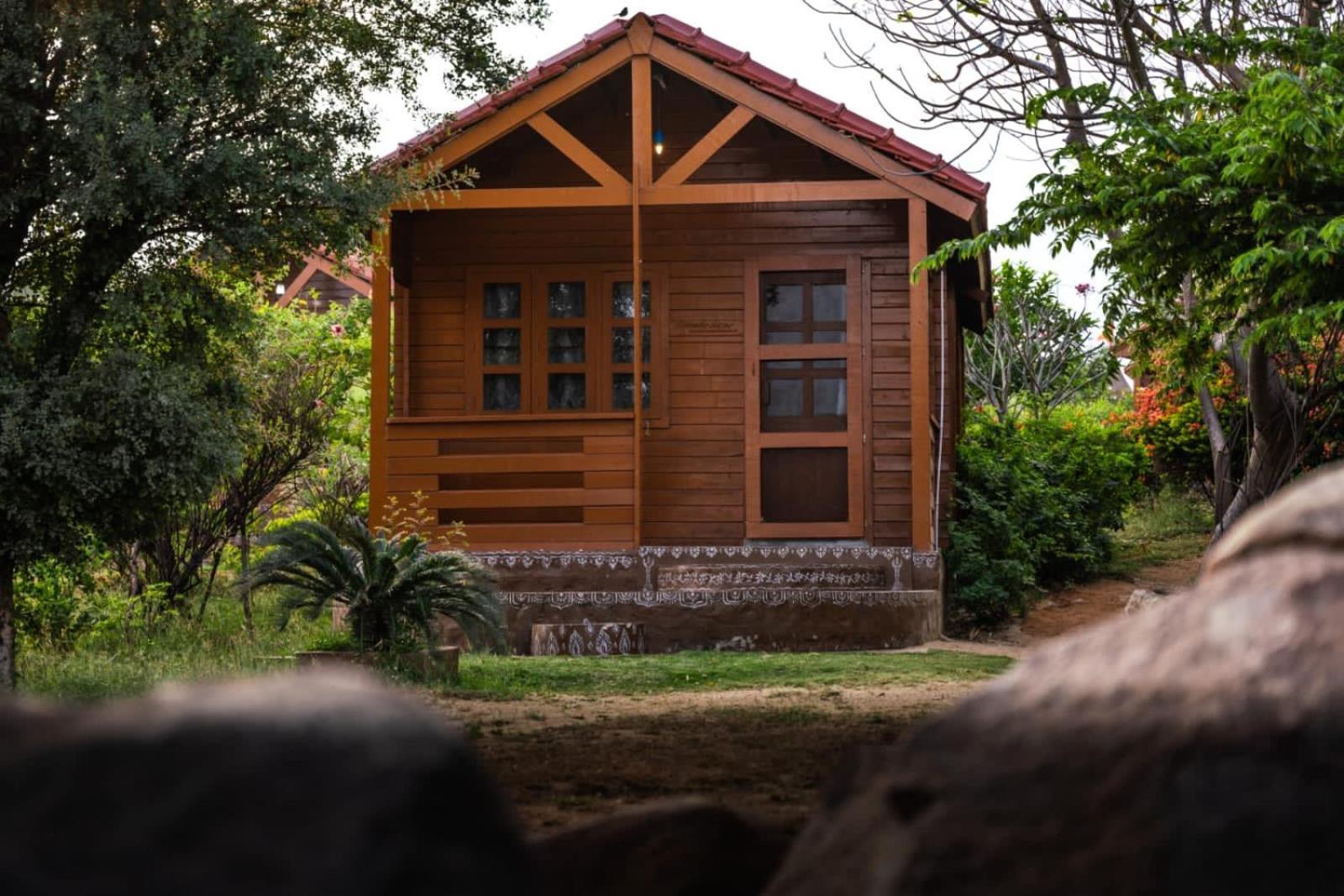 Leo Wooden Resorts Hampi Exterior photo